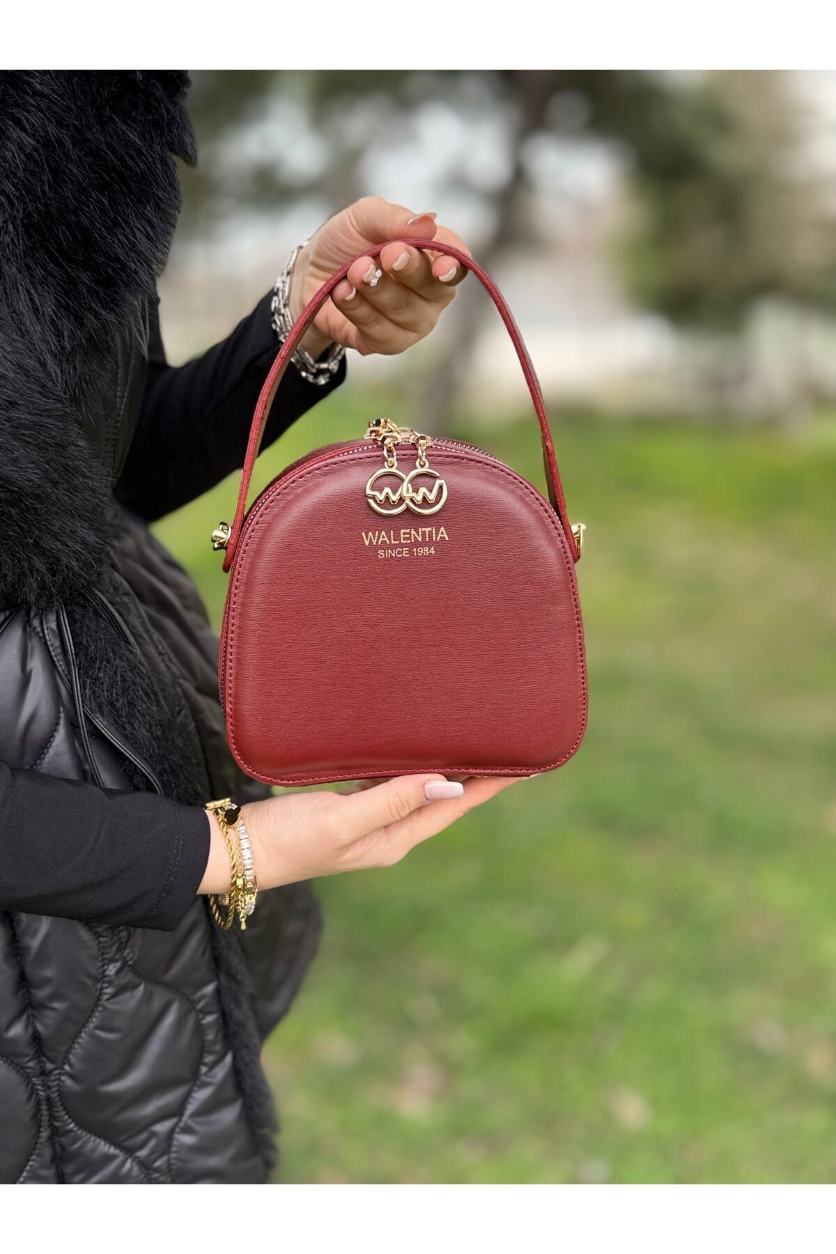 Nçs Gümüş Bölmeli Ayarlanabilir Askılı Sade Ve Şık Kutu Model Kadın Çapraz Omuz Ve El Çantası Bordo