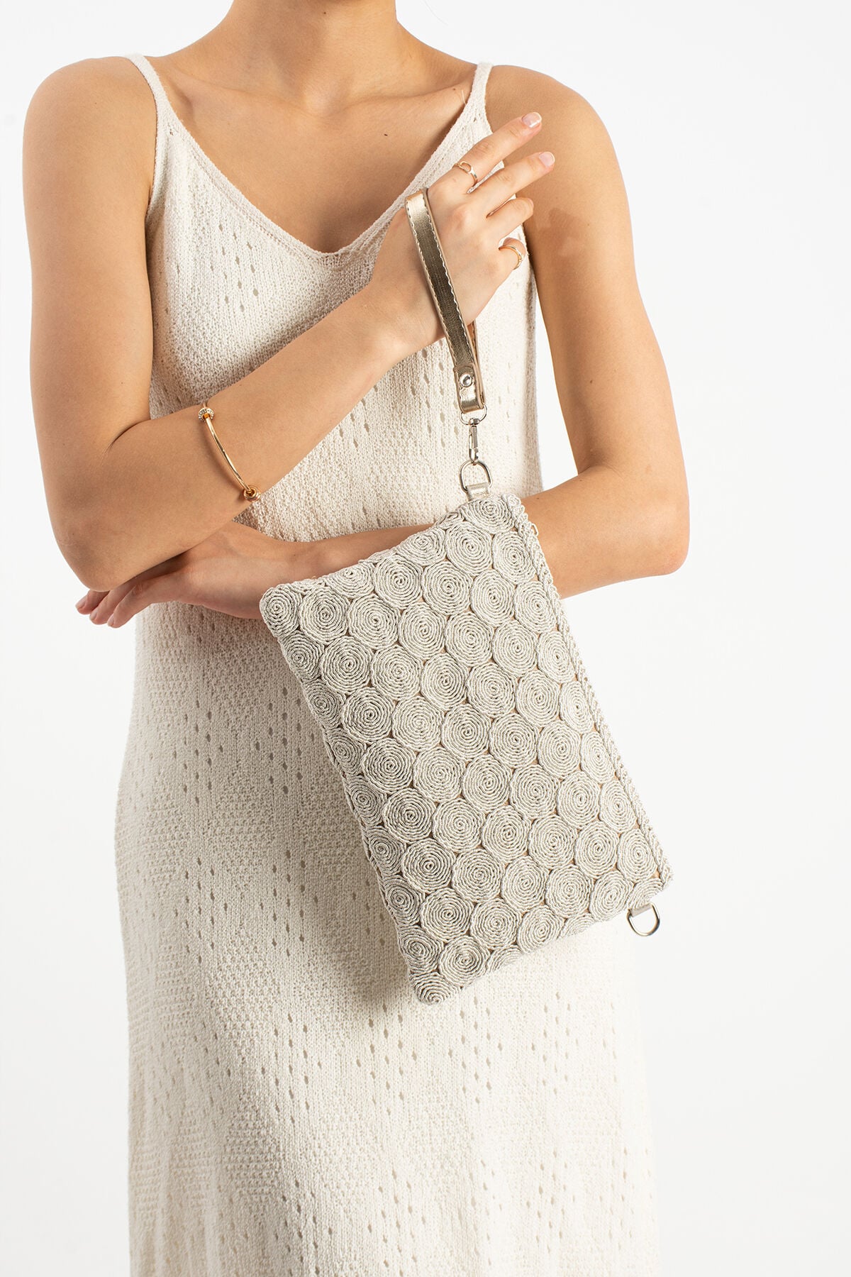 Siyah Tiriko Desen Clutch Çapraz Ve Bilek Askılı Astarlı Portföy Kadın Çantası Simli Bej